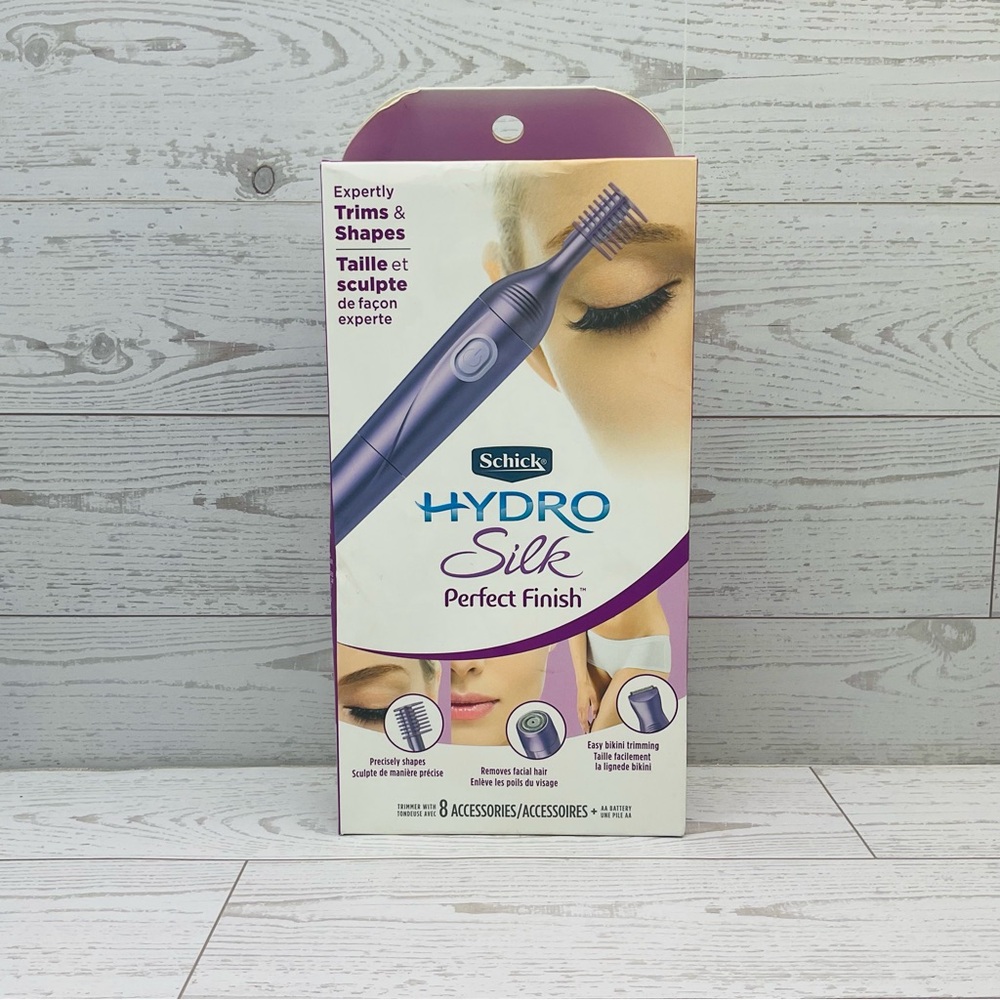 New Schick Hydro Silk Perfect Finish Facial Trimmer (Women’s grooming tool)